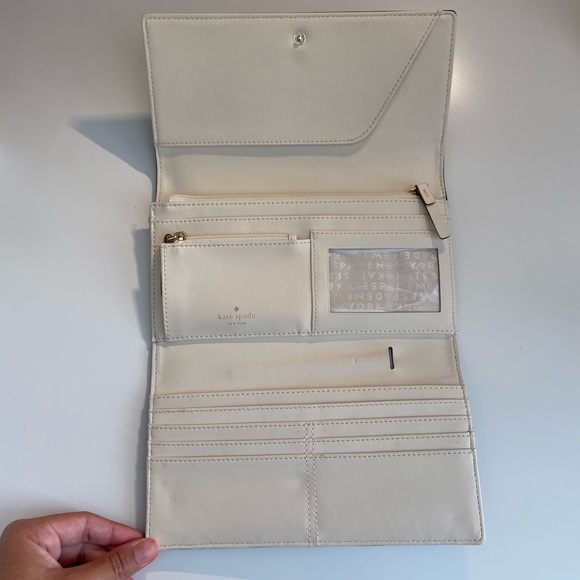 Kate Spade Wallet!! - Picture 3 of 3